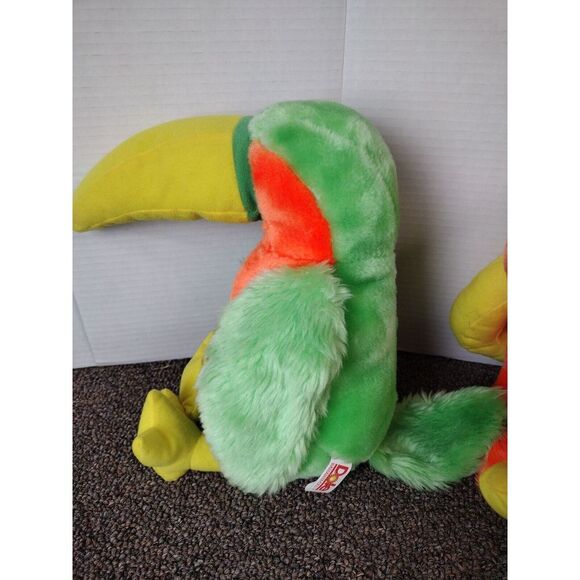 2- Dole Bananimals Orange Banachimp Plush & Green Tucan Vintage 80s Stuffed Toy - Picture 4 of 14